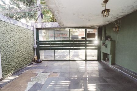 Garagem de casa à venda com 4 quartos, 121m² em Sítio do Morro, São Paulo