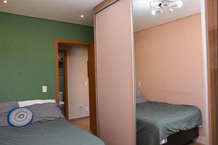 Apartamento à venda com 101m², 3 quartos e 2 vagasquarto 3