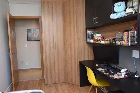 Apartamento à venda com 101m², 3 quartos e 2 vagasQuarto 2