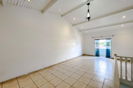 Casa para alugar com 200m², 2 quartos e sem vaga Casa para alugar com 200m², 2 quartos e sem vagaQuarto
