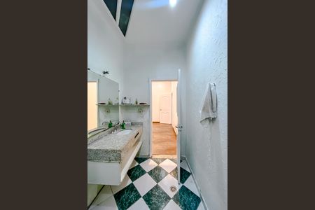 Casa para alugar com 200m², 2 quartos e sem vaga Casa para alugar com 200m², 2 quartos e sem vagaBanheiro da Suíte