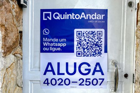 Plaquinha de casa para alugar com 2 quartos, 200m² em Belenzinho, São Paulo