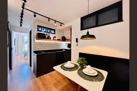 Apartamento à venda com 1 quarto, 28m² em Copacabana, Rio de Janeiro