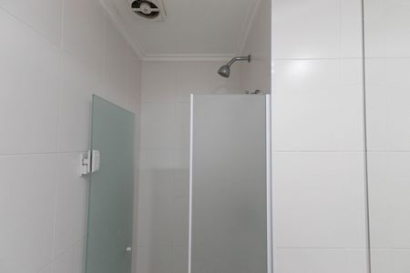 Banheiro 1 de apartamento para alugar com 2 quartos, 60m² em Vila Nova Mazzei, São Paulo