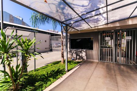 Apartamento à venda com 45m², 2 quartos e 1 vaga Apartamento à venda com 45m², 2 quartos e 1 vagaFachada
