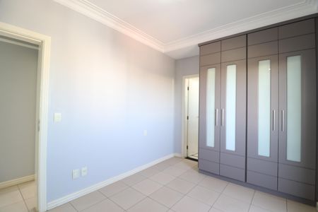 Apartamento para alugar com 217m², 3 quartos e 2 vagasQuarto 2 - Suíte