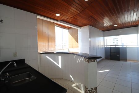 Apartamento para alugar com 217m², 3 quartos e 2 vagasVaranda