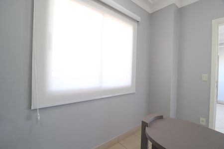 Apartamento para alugar com 217m², 3 quartos e 2 vagasEscritório