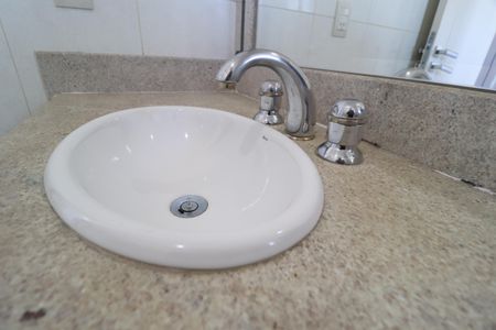 Apartamento para alugar com 217m², 3 quartos e 2 vagasBanheiro do Quarto 1