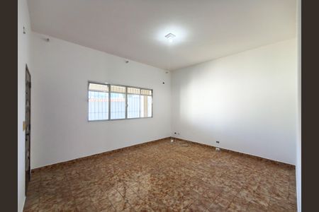 Casa para alugar com 160m², 4 quartos e 3 vagas Casa para alugar com 160m², 4 quartos e 3 vagasSala