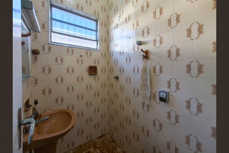 Casa para alugar com 160m², 4 quartos e 3 vagas Casa para alugar com 160m², 4 quartos e 3 vagasBanheiro social