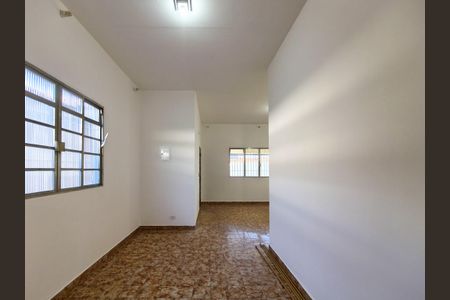 Casa para alugar com 160m², 4 quartos e 3 vagas Casa para alugar com 160m², 4 quartos e 3 vagasSala