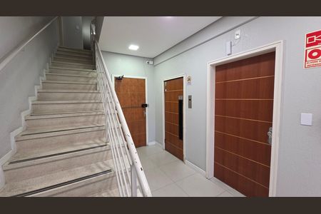 Apartamento para alugar com 66m², 2 quartos e 1 vaga Apartamento para alugar com 66m², 2 quartos e 1 vagaHall de entrada