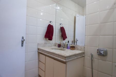 Casa de condomínio à venda com 400m², 5 quartos e 9 vagasBanheiro Social