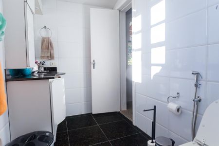Casa de condomínio à venda com 400m², 5 quartos e 9 vagasBanheiro suite 2 / master 