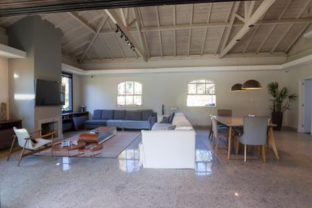 Casa de condomínio à venda com 400m², 5 quartos e 9 vagassala