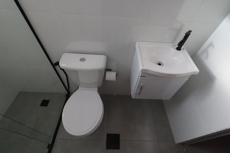 Banheiro de apartamento para alugar com 2 quartos, 60m² em Jardim Macedo, Ribeirão Preto