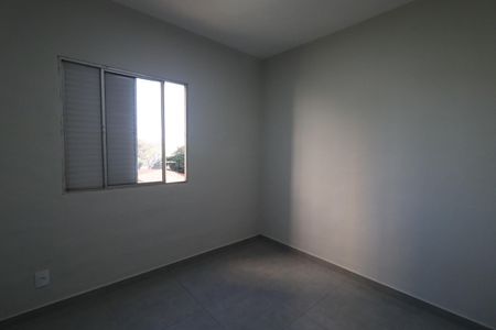 Quarto 2 de apartamento para alugar com 2 quartos, 60m² em Jardim Macedo, Ribeirão Preto