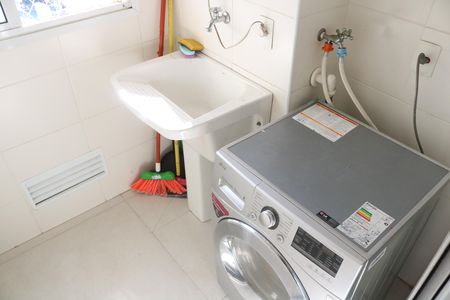 Apartamento para alugar com 58m², 2 quartos e 1 vagaÁrea de Serviço