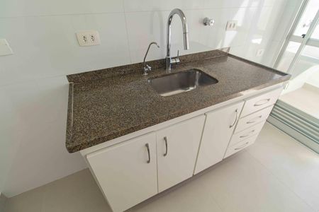 Cozinha de apartamento à venda com 2 quartos, 57m² em Vila Mariana, São Paulo