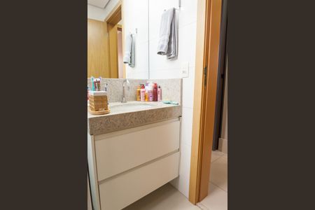Apartamento para alugar com 67m², 2 quartos e 2 vagas Apartamento para alugar com 67m², 2 quartos e 2 vagasBanheiro Social
