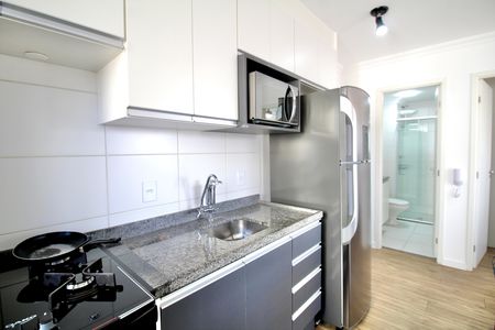 Cozinha de apartamento para alugar com 2 quartos, 34m² em Água Rasa, São Paulo