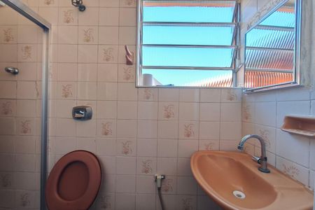 Casa à venda com 103m², 2 quartos e 3 vagas Casa à venda com 103m², 2 quartos e 3 vagasBanheiro