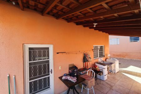 Casa à venda com 103m², 2 quartos e 3 vagas Casa à venda com 103m², 2 quartos e 3 vagasÁrea de Serviço
