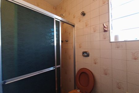 Casa à venda com 103m², 2 quartos e 3 vagas Casa à venda com 103m², 2 quartos e 3 vagasBanheiro