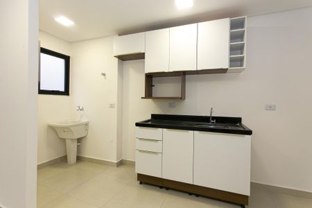 Cozinha de apartamento para alugar com 1 quarto, 40m² em Cidade Mãe do Céu, São Paulo