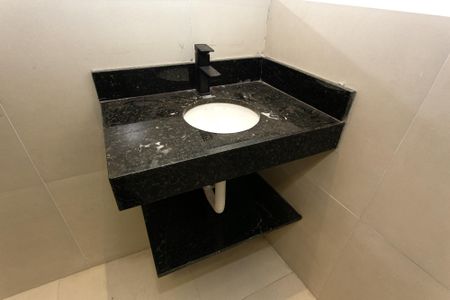 Apartamento para alugar com 40m², 1 quarto e sem vaga Apartamento para alugar com 40m², 1 quarto e sem vagaBanheiro da Suíte