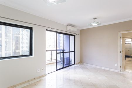 Apartamento para alugar com 3 quartos, 100m² em Moema , São Paulo