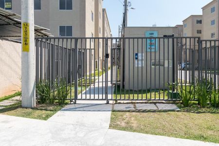 Fachada da Portaria de apartamento para alugar com 2 quartos, 40m² em Brás de Pina, Rio de Janeiro