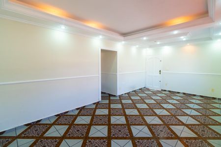Casa 1 - Sala de casa para alugar com 4 quartos, 240m² em Cidade Domitila, São Paulo