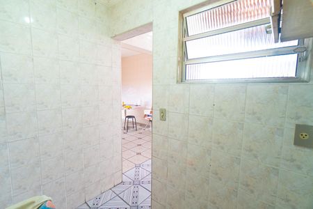 Casa 1 - Área de Serviço  de casa à venda com 4 quartos, 240m² em Cidade Domitila, São Paulo