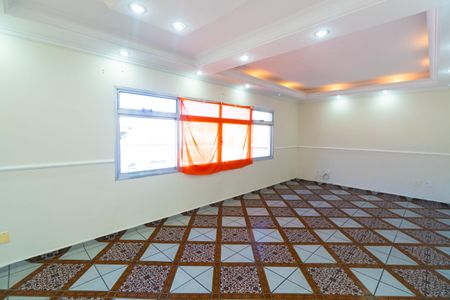 Casa à venda com 4 quartos, 240m² em Cidade Domitila, São Paulo