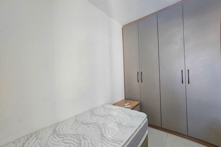 Apartamento para alugar com 74m², 2 quartos e 2 vagas