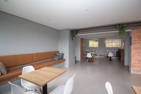 Apartamento para alugar com 34m², 2 quartos e sem vaga Apartamento para alugar com 34m², 2 quartos e sem vagaÁrea comum - Salão de festas