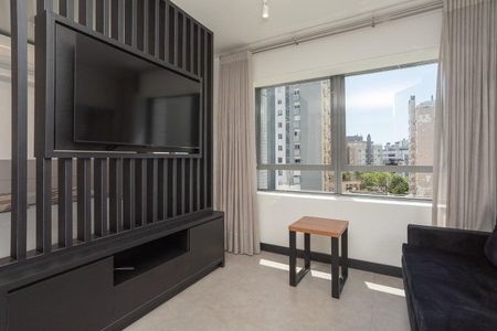 Sala  de kitnet/studio para alugar com 1 quarto, 38m² em Jardim Europa, Porto Alegre