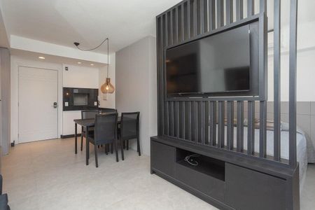 Sala  de kitnet/studio para alugar com 1 quarto, 38m² em Jardim Europa, Porto Alegre