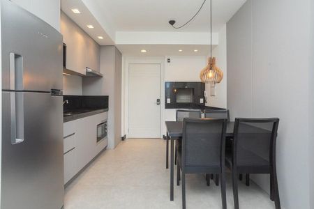 Cozinha de kitnet/studio para alugar com 1 quarto, 38m² em Jardim Europa, Porto Alegre