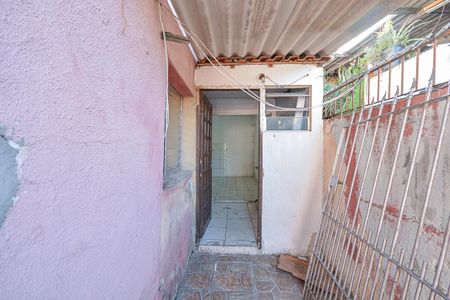 Corredor de casa para alugar com 1 quarto, 42m² em Jardim Primavera, São Paulo