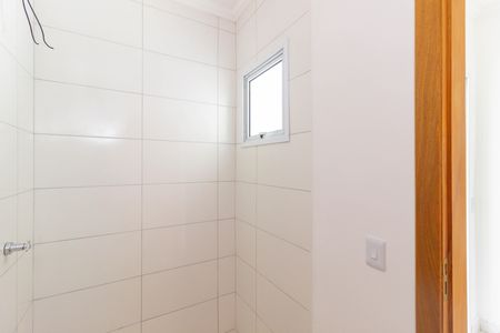 Casa à venda com 2 quartos, 73m² em Vila Yara, São Paulo