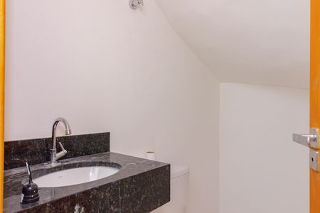 Casa à venda com 73m², 2 quartos e 1 vaga