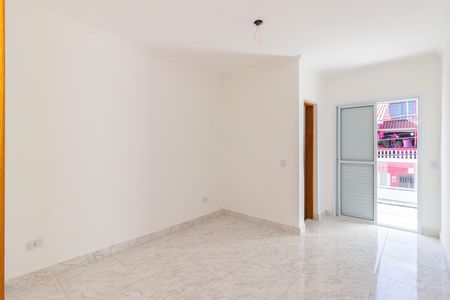 Casa à venda com 2 quartos, 73m² em Vila Yara, São Paulo
