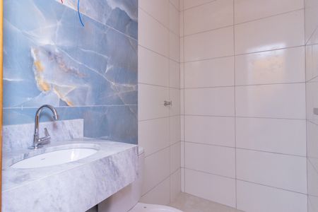 Casa à venda com 73m², 2 quartos e 1 vaga