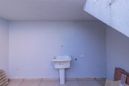Casa à venda com 73m², 2 quartos e 1 vaga