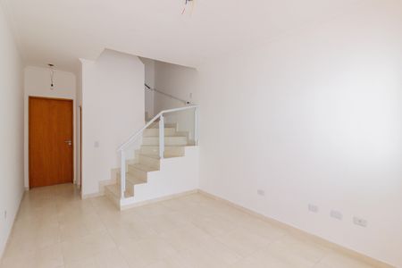 Casa à venda com 73m², 2 quartos e 1 vaga