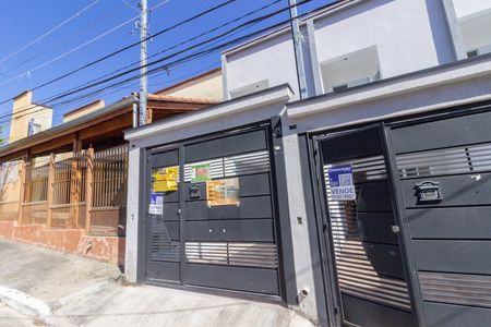 Casa à venda com 2 quartos, 73m² em Vila Yara, São Paulo