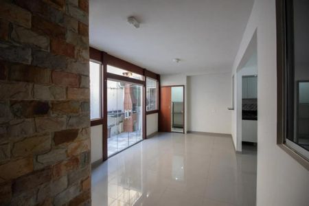 Apartamento para alugar com 115m², 3 quartos e 1 vaga Apartamento para alugar com 115m², 3 quartos e 1 vagaFoto 01
